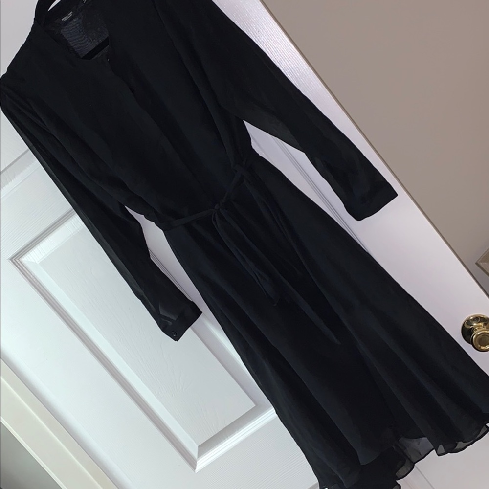 Simply Vera Black Midi Dress